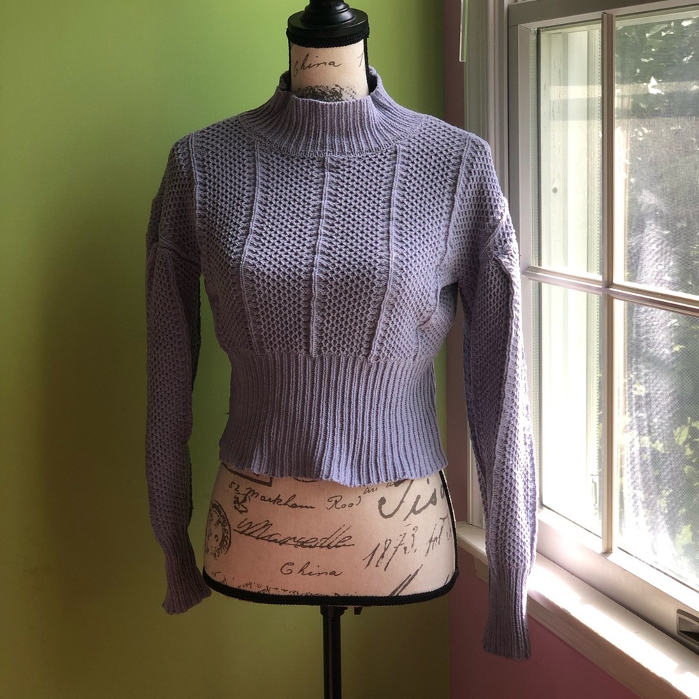 🐙 25% Off | Generation K | Lavender Cropped Sweater